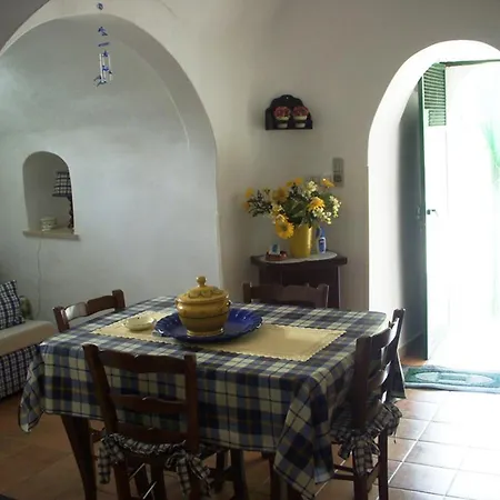 Il Trullo Di Galeasi Grottaglie