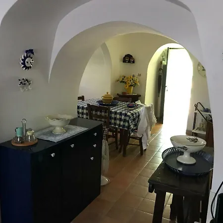 Il Trullo Di Galeasi * Grottaglie